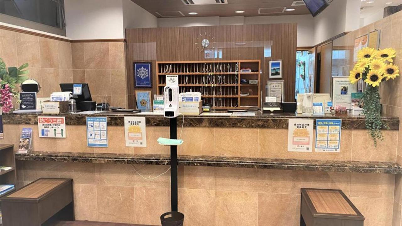 Toyoko Inn Okinawa Naha Kokusai-Dori Miebashi-Eki Exteriér fotografie