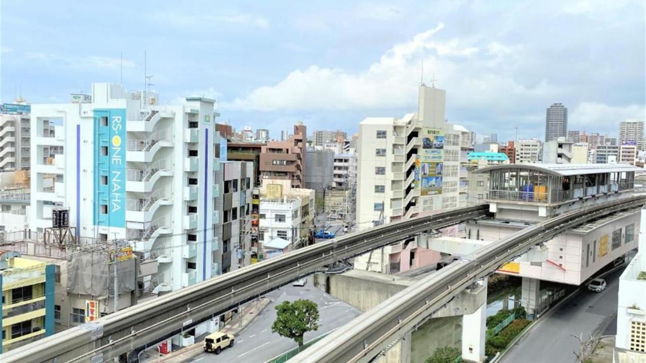 Toyoko Inn Okinawa Naha Kokusai-Dori Miebashi-Eki Exteriér fotografie